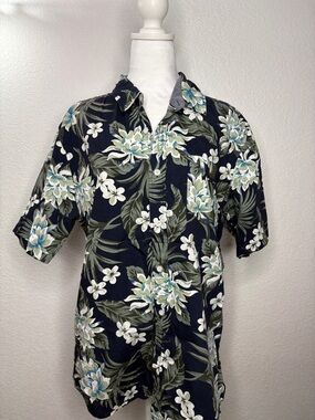 Men's Hawaiian Floral Short Sleeve Button Up Shirt